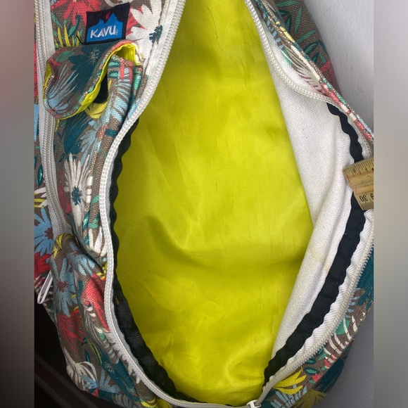 KAVU Rope Sling Bag 🌟 - Picture 5 of 5